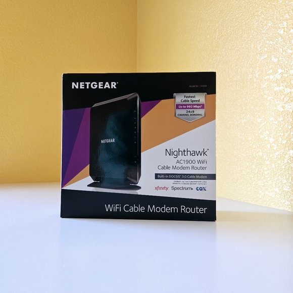 Netgear C6900 Nighthawk AC1900 WiFi Cable Modem Router Dual Band Wired Wireless - Picture 2 of 14